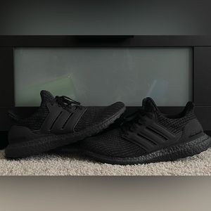 Adidas Ultraboost 5 DNA Shoes